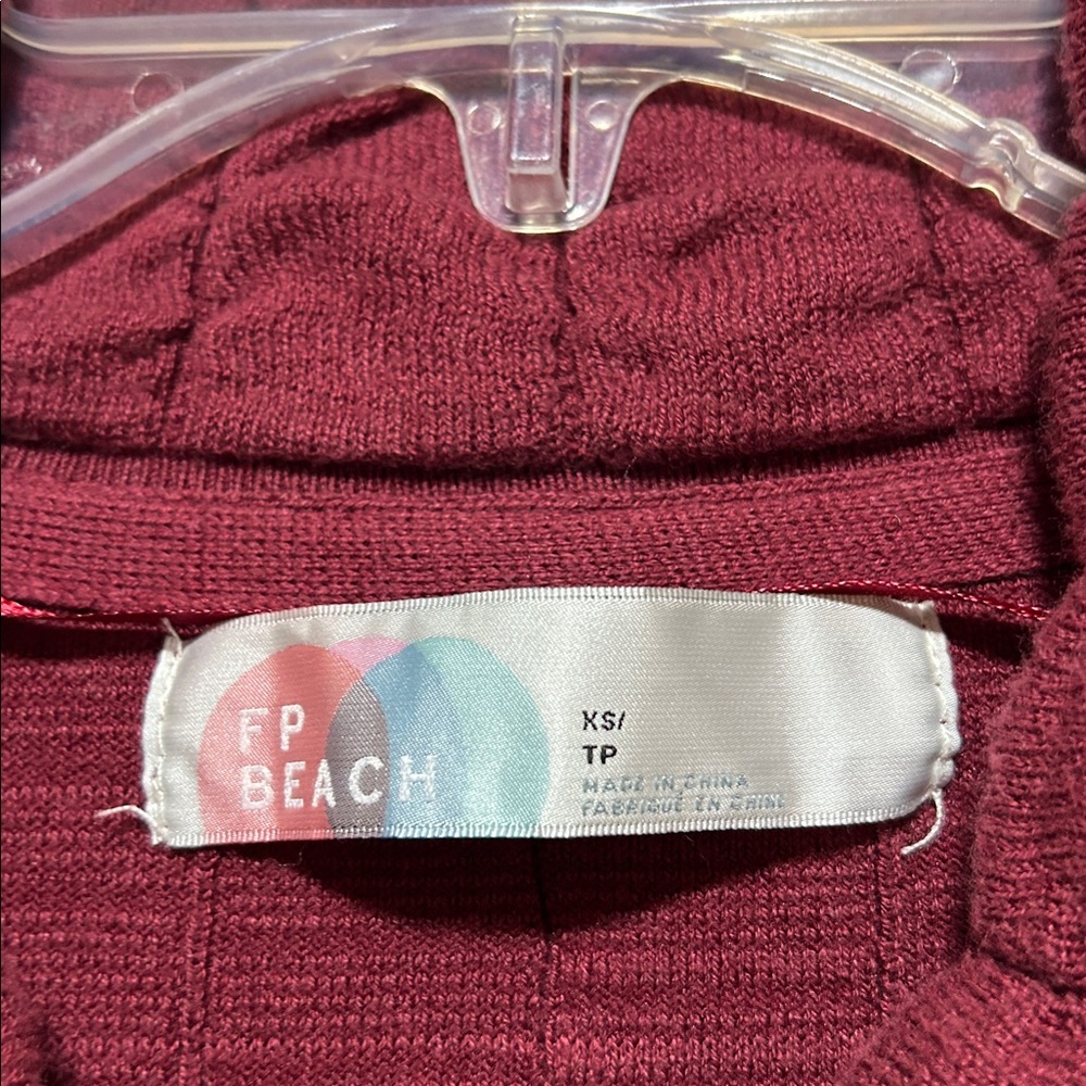 Free People Beach Burgundy Red Textured Knit Cardigan Jacket - Size X-Small - Picture 8 of 9